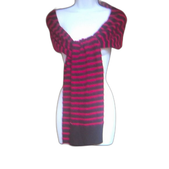 Michael Kors merino angora stripe scarf. - Picture 1 of 2